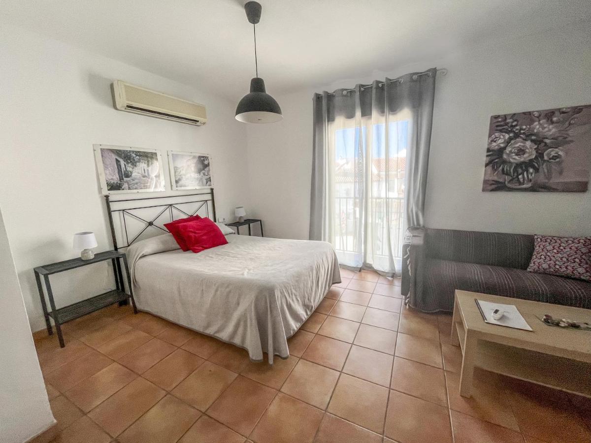 Apartamentos Villa Torcal วิญานูเอวา เด ลา กอนเซปซิออน ภายนอก รูปภาพ