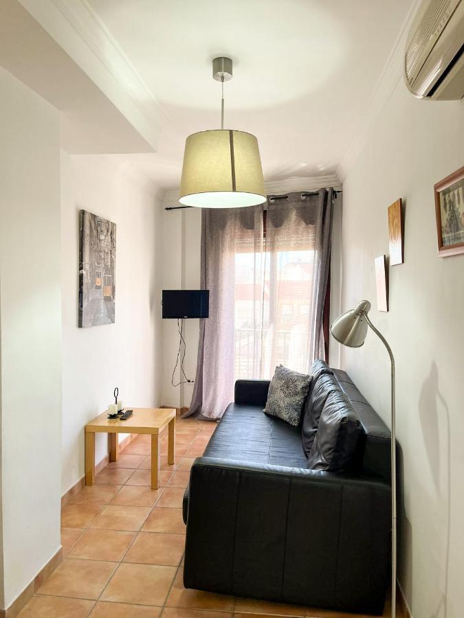 Apartamentos Villa Torcal วิญานูเอวา เด ลา กอนเซปซิออน ภายนอก รูปภาพ